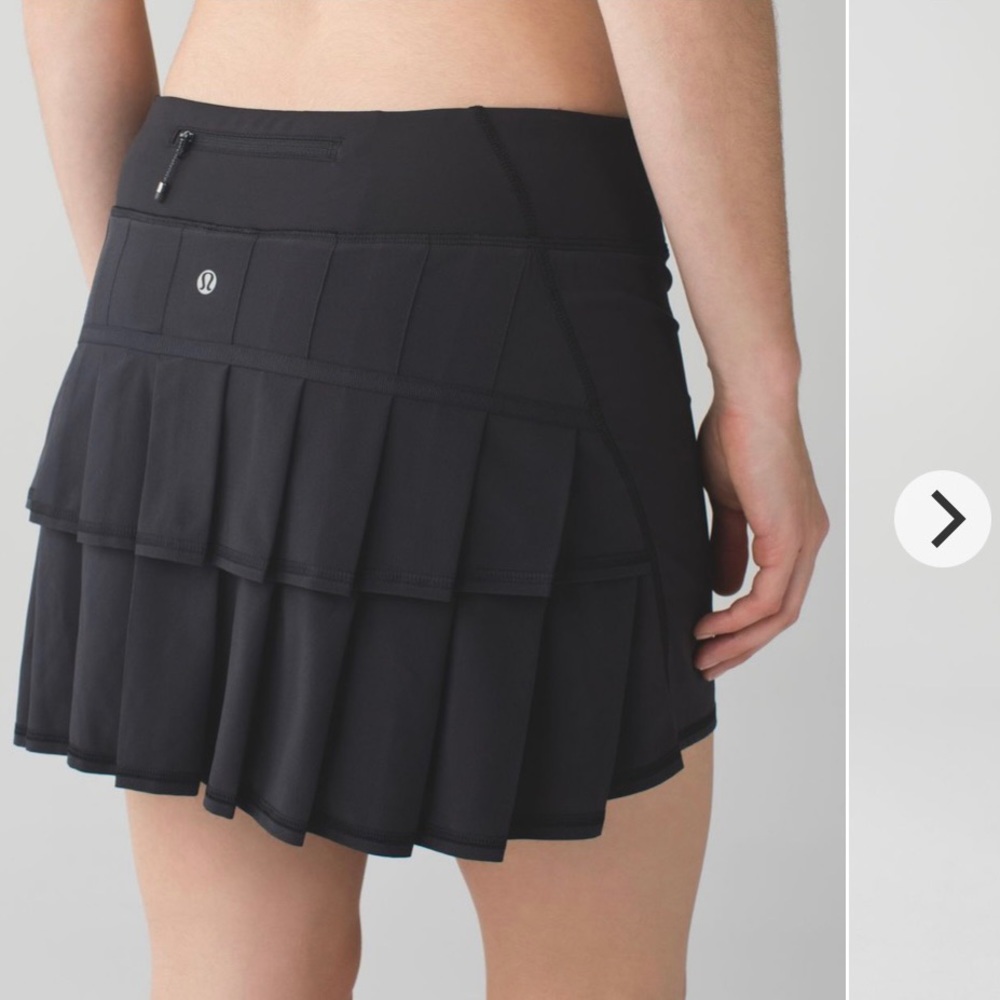 Lululemon Pace Setter Skirt *Tall Black. Tennis ball pocket.